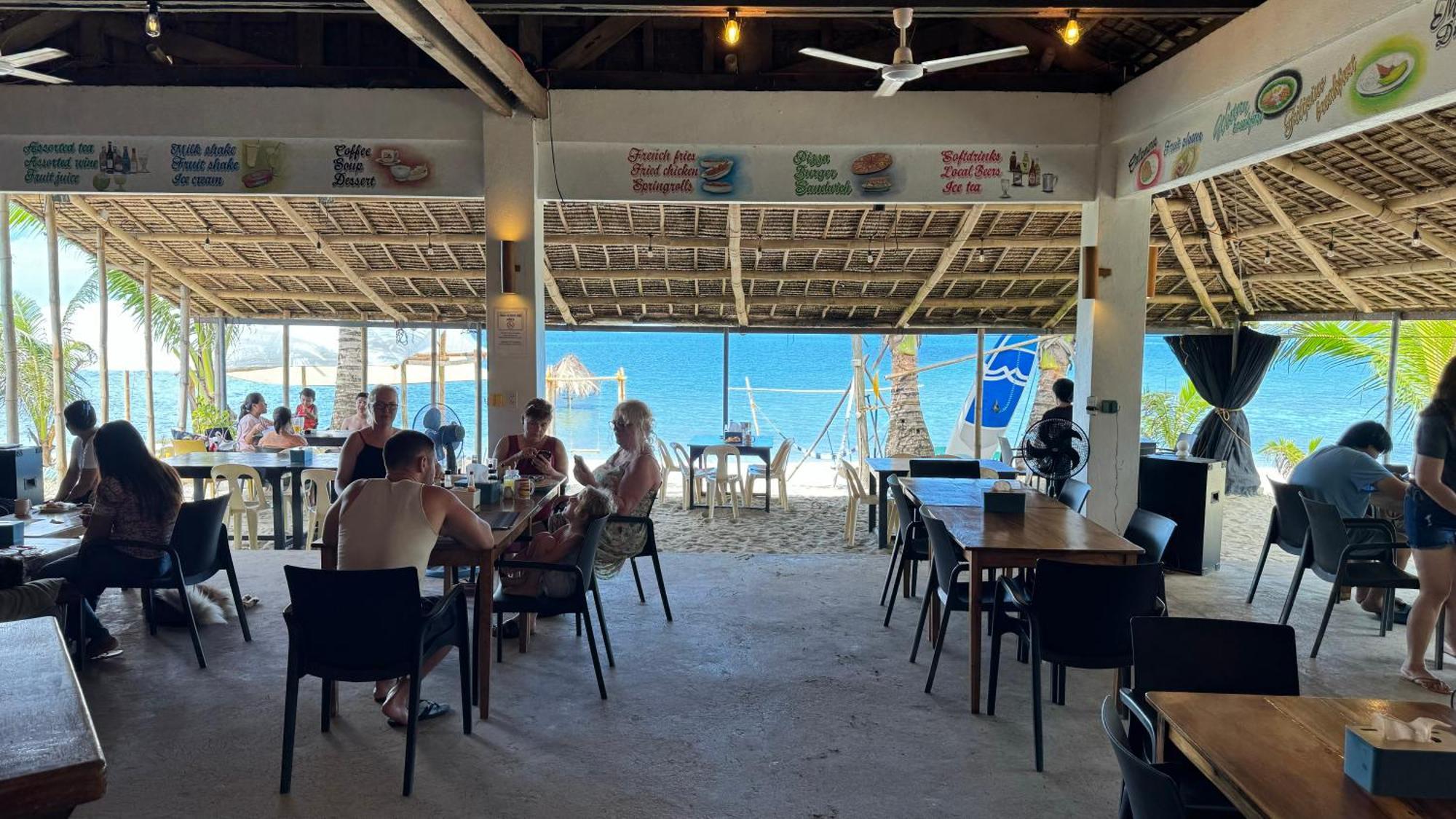 Footprints Beach Resort Agpudlos Bagian luar foto
