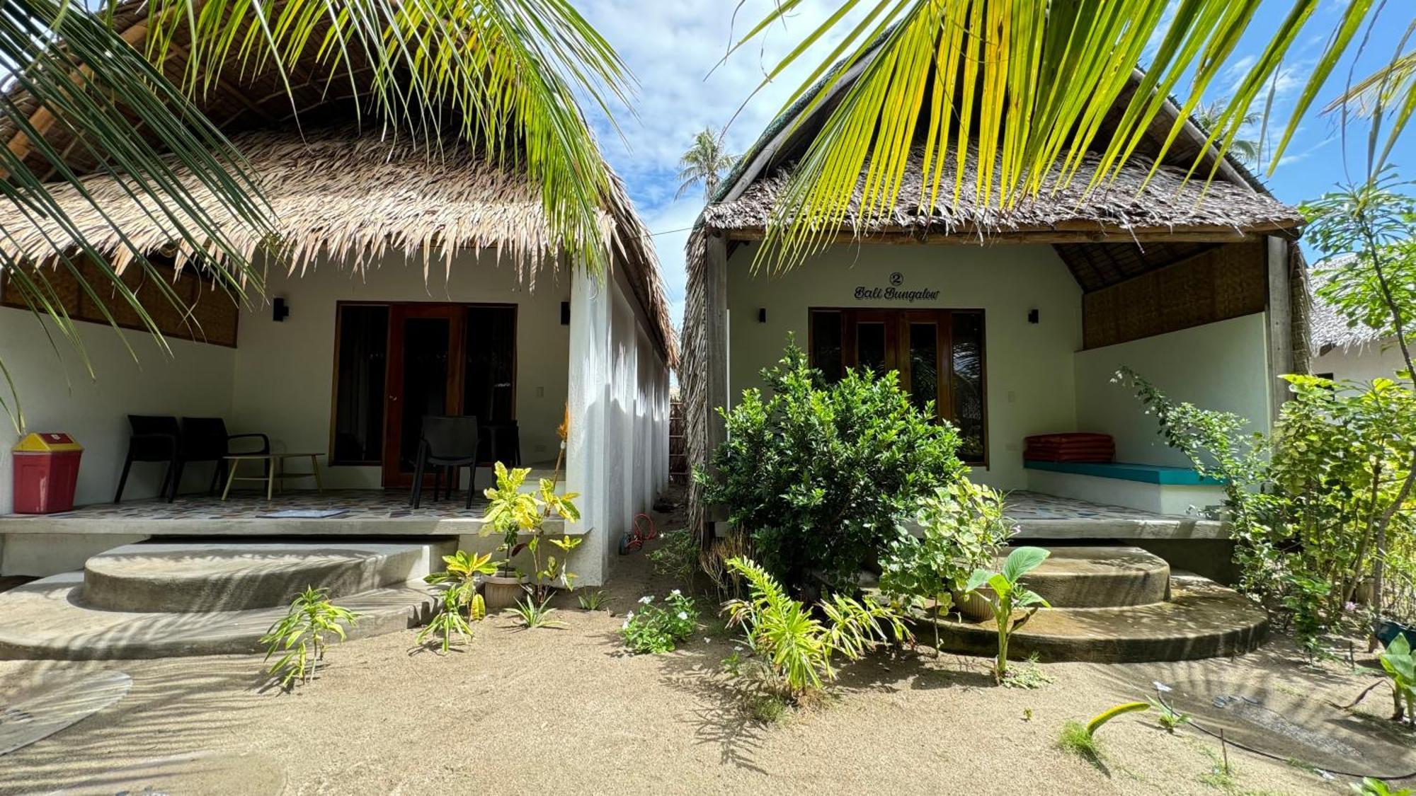 Footprints Beach Resort Agpudlos Bagian luar foto