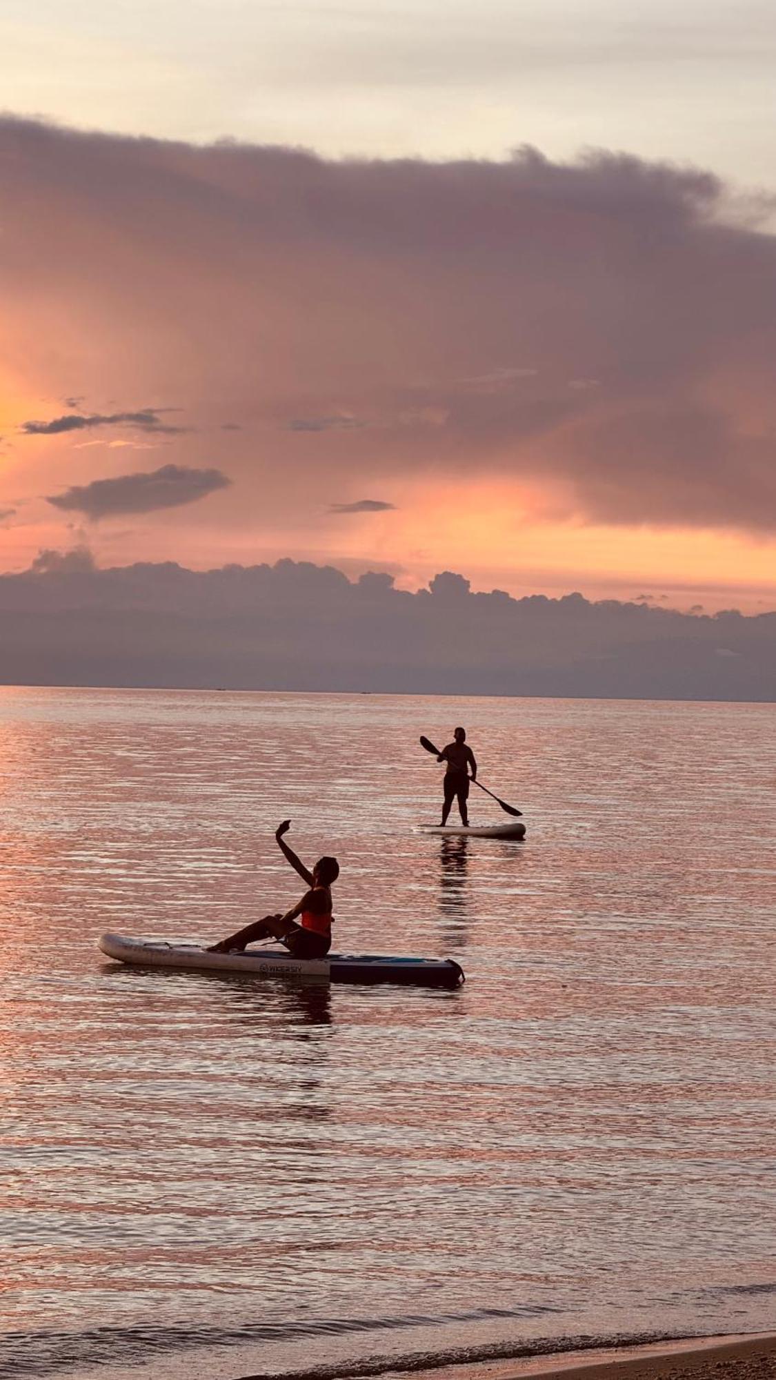 Footprints Beach Resort Agpudlos Bagian luar foto
