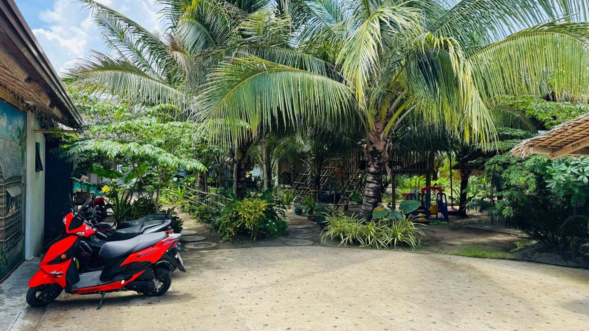 Footprints Beach Resort Agpudlos Bagian luar foto
