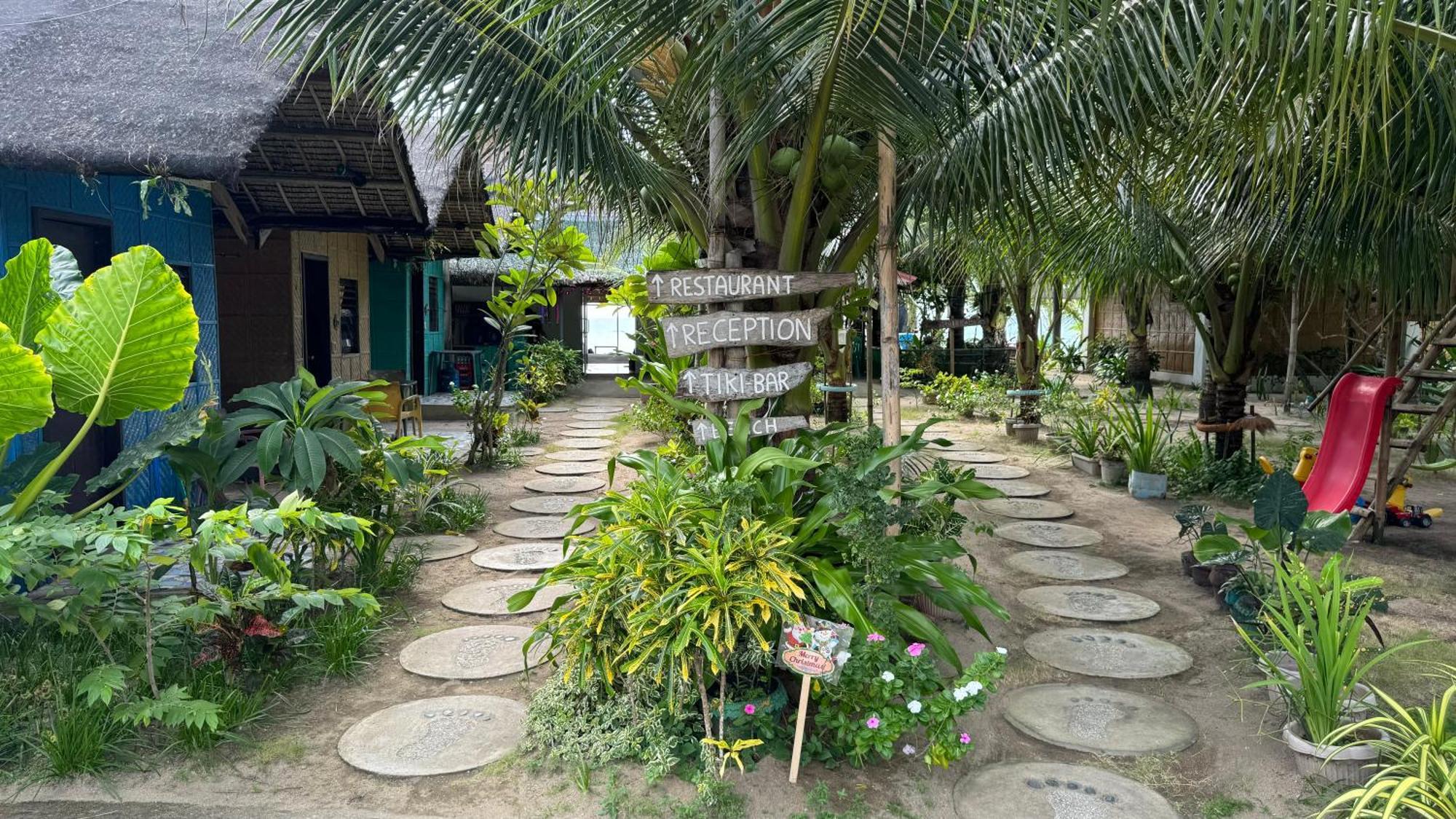 Footprints Beach Resort Agpudlos Bagian luar foto