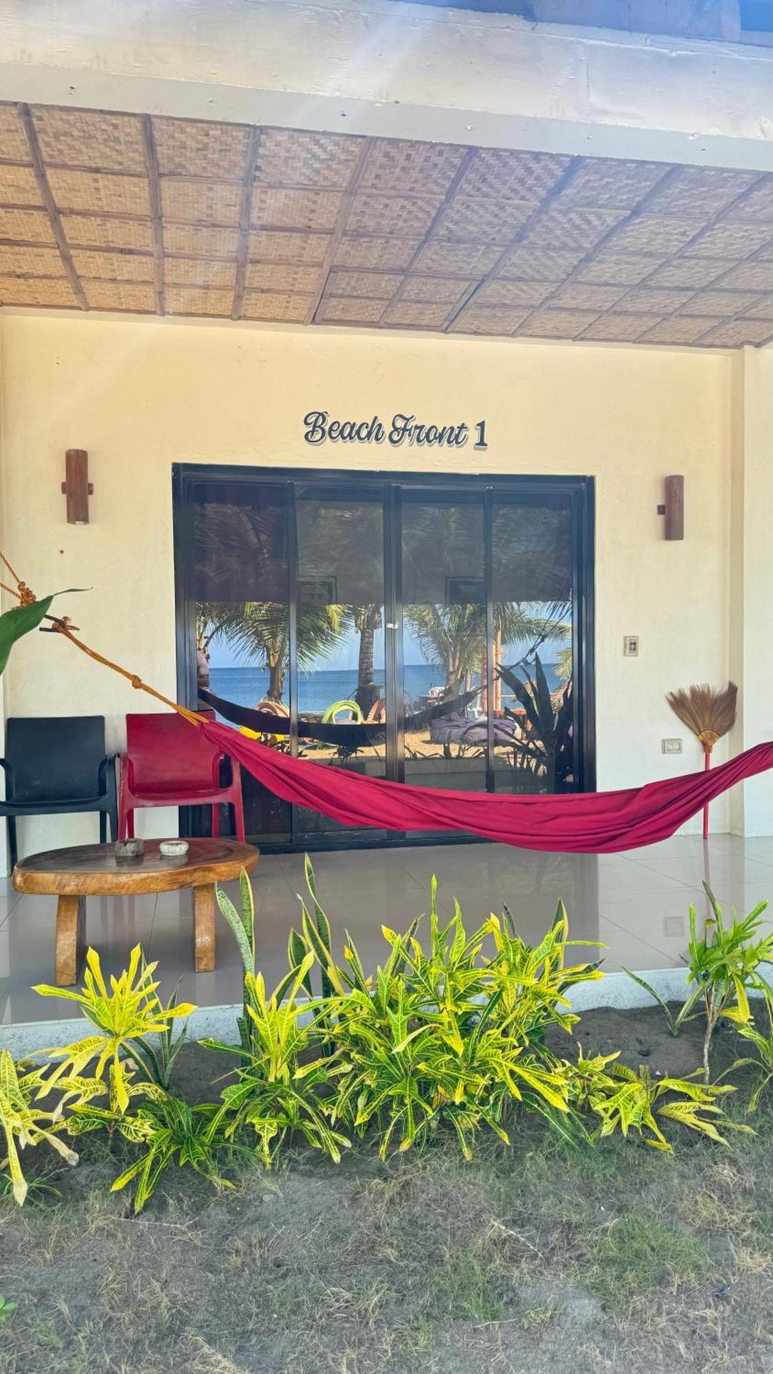 Footprints Beach Resort Agpudlos Bagian luar foto