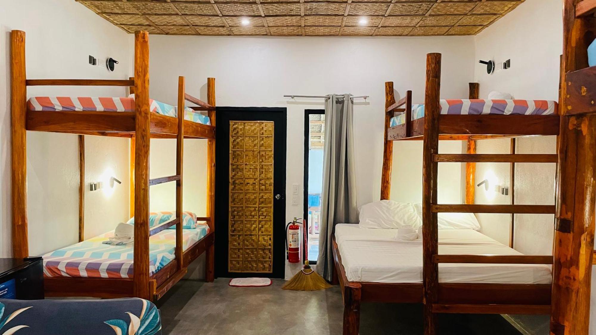 Footprints Beach Resort Agpudlos Bagian luar foto