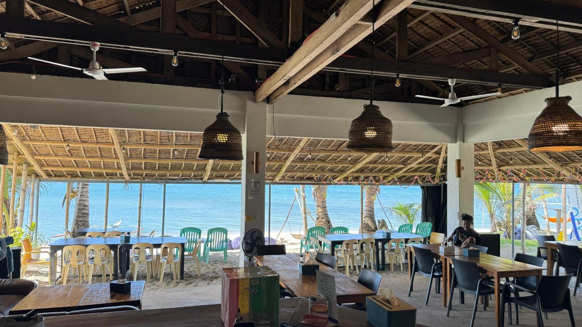 Footprints Beach Resort Agpudlos Bagian luar foto