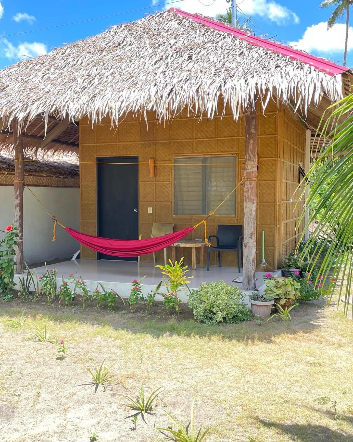 Footprints Beach Resort Agpudlos Bagian luar foto